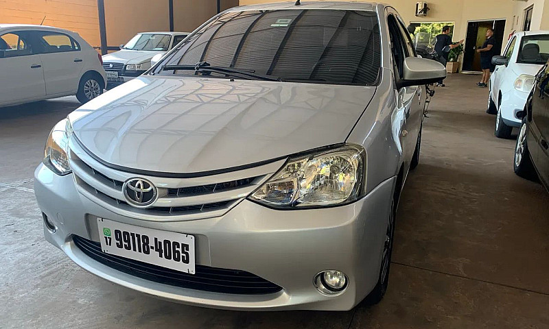 Toyota Etios Platinu...