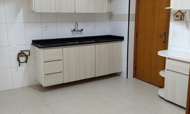 Apartamento Recém Re...