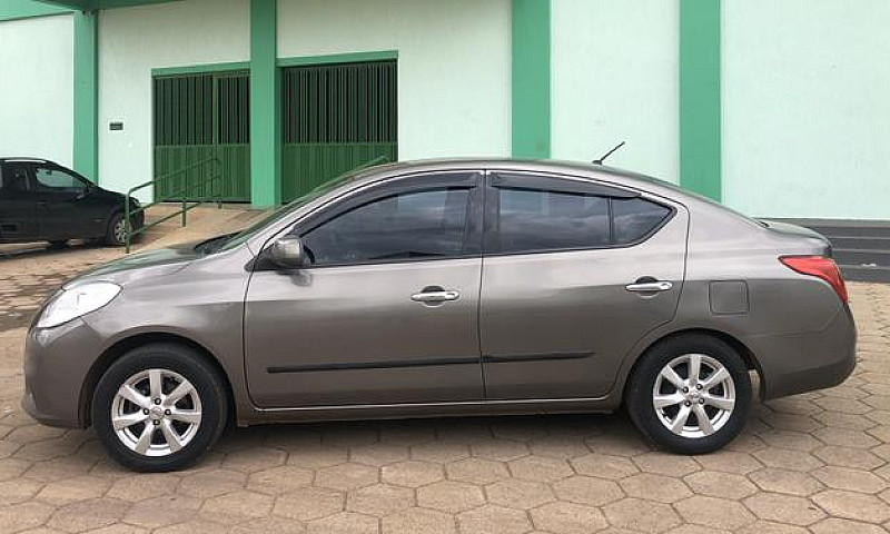 Versa 1.6 Sl 2014...