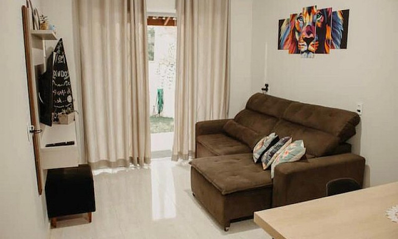 Casa Com 2 Quartos E...