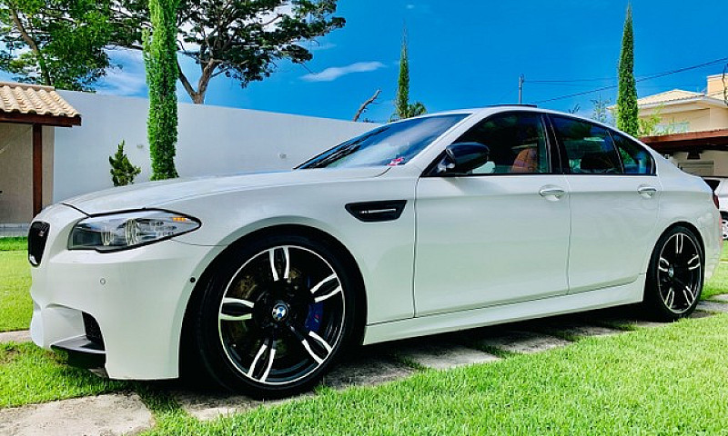Bmw M5 V8 Bi Turbo S...