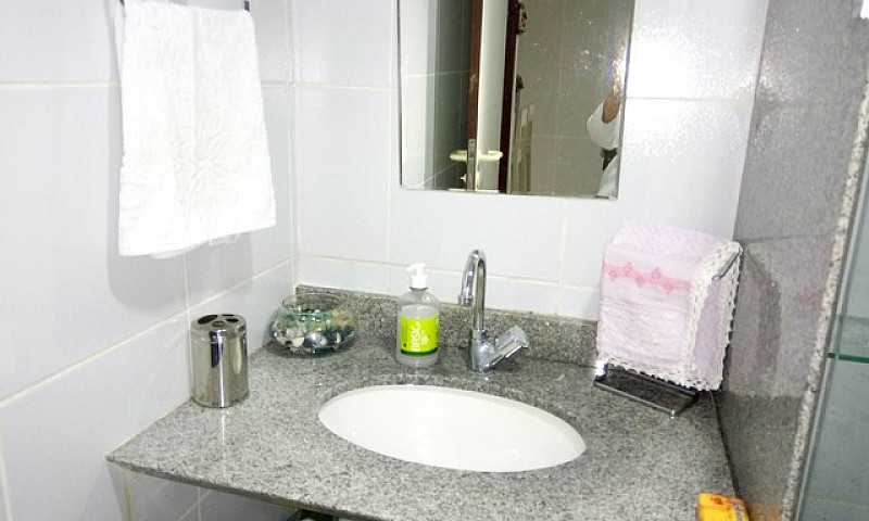 Um Pedaço Do Paraíso...