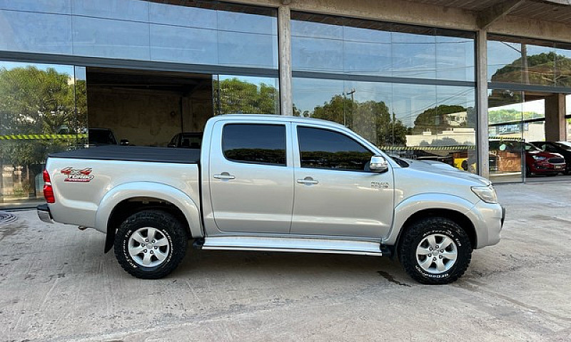 Baixou Hilux Srv 201...