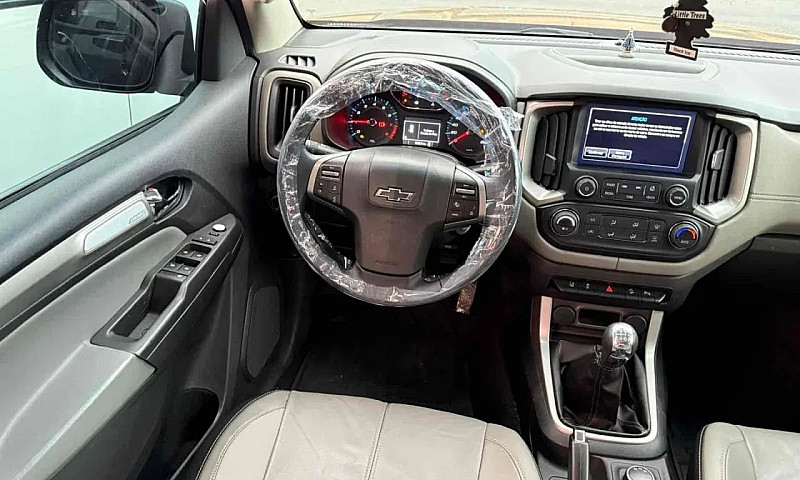 Chevrolet S10 Pick-U...