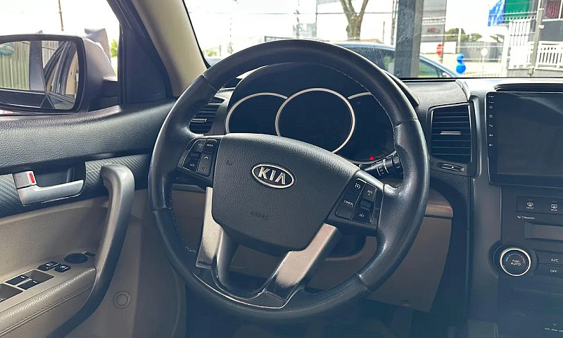 Sorento 2.5 2012 7Lu...