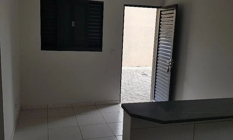 Apartamento De 1 Qua...