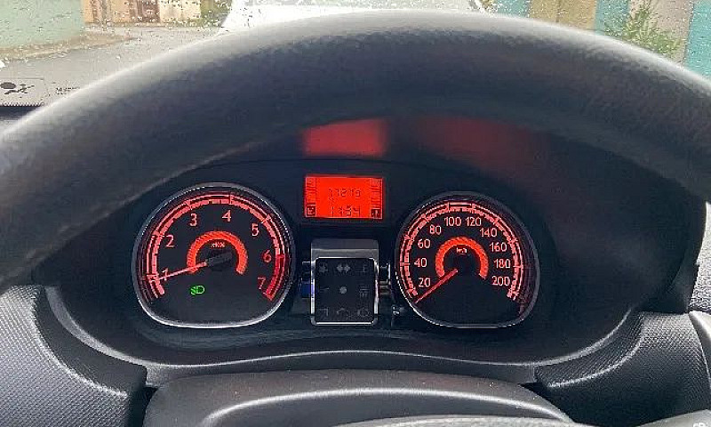 Renault Sandero Priv...