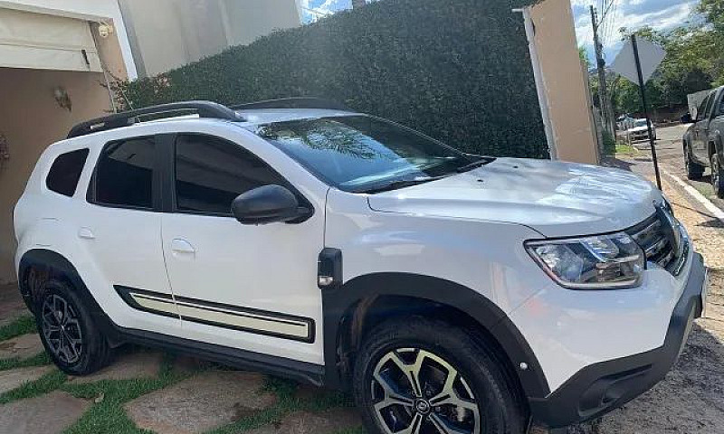 Renault Duster Iconi...