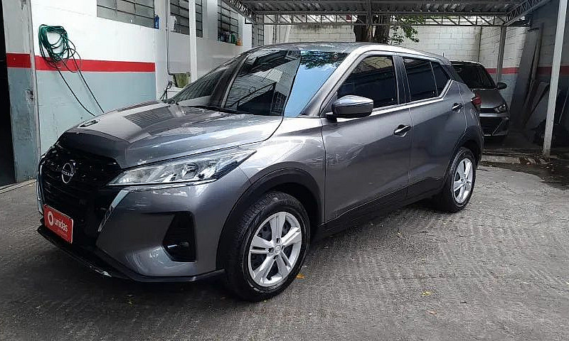 Nissan Kicks Active ...