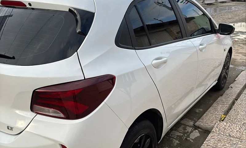 Chevrolet Onix Hatch...