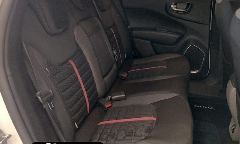 Fiat Toro Freedom Ro...