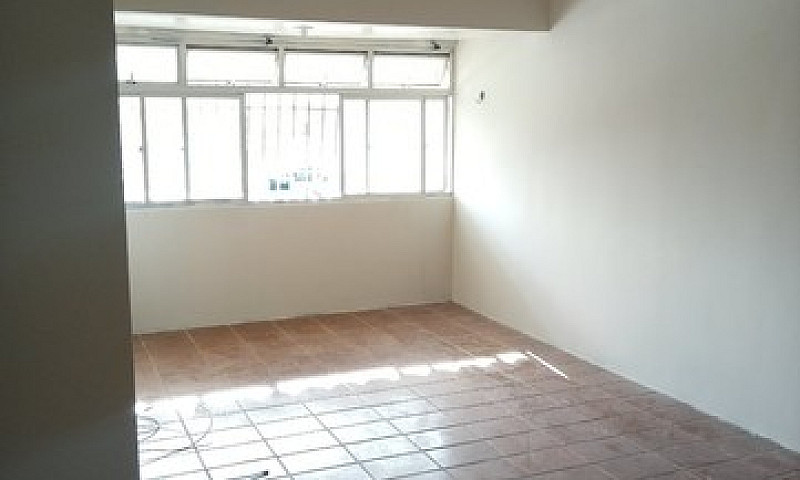 Alugo Apt Em Candeia...