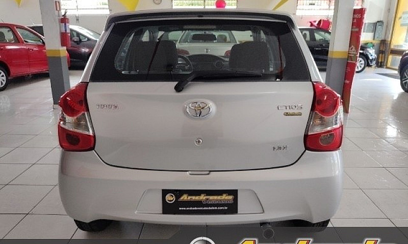 Toyota Etios Hatch X...