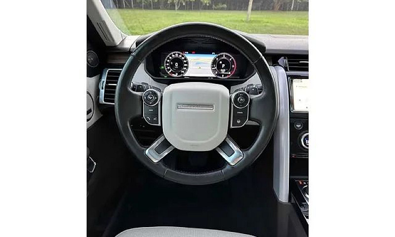 Land Rover Discovery...