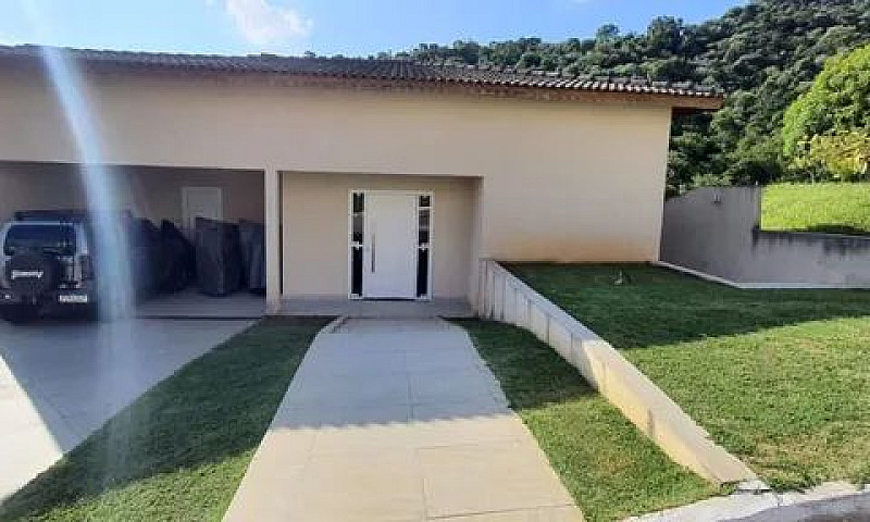 Casa Com 3 Dormitóri...