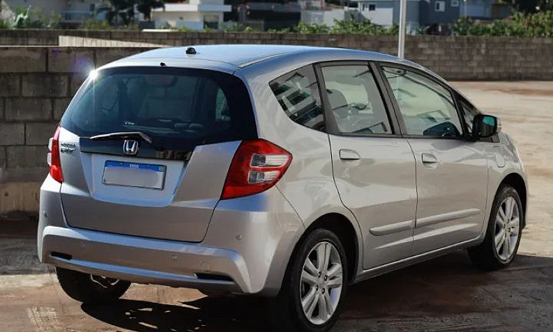Honda Fit Ex 2014 1....