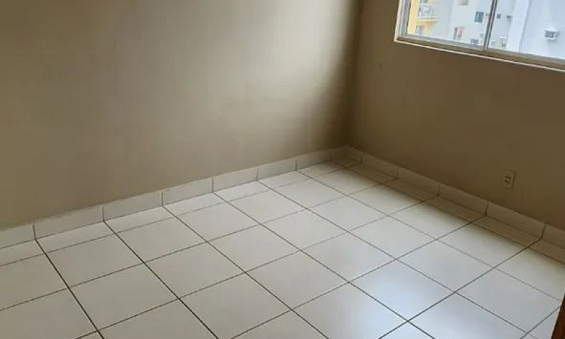 Apartamento Condomín...