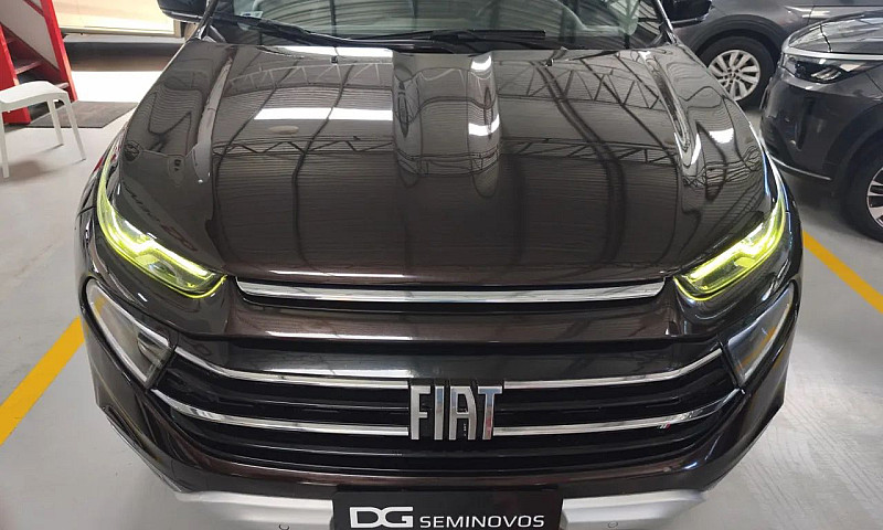 Fiat Toro Volcano 1....