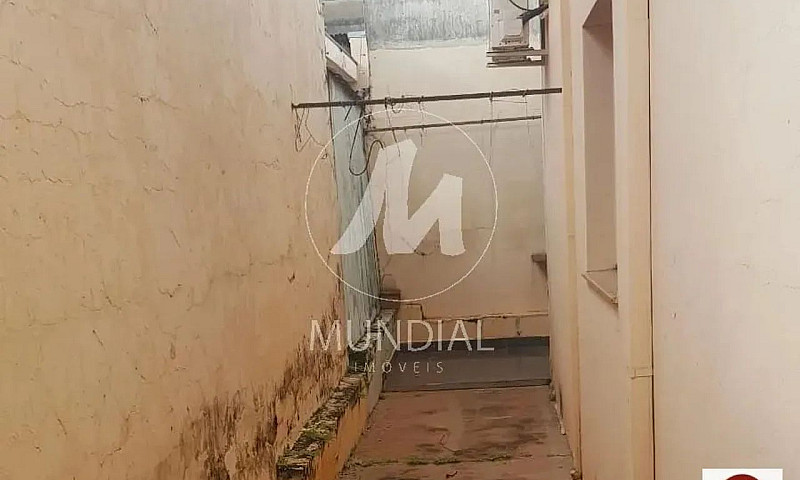 Casa (Térrea Na Rua)...
