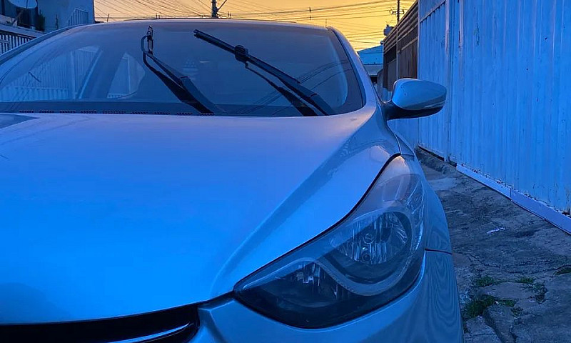 Hyundai Elantra Gls ...