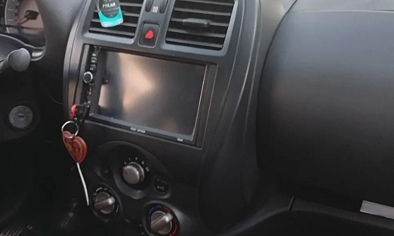 Nissan Versa 1.0 12V...