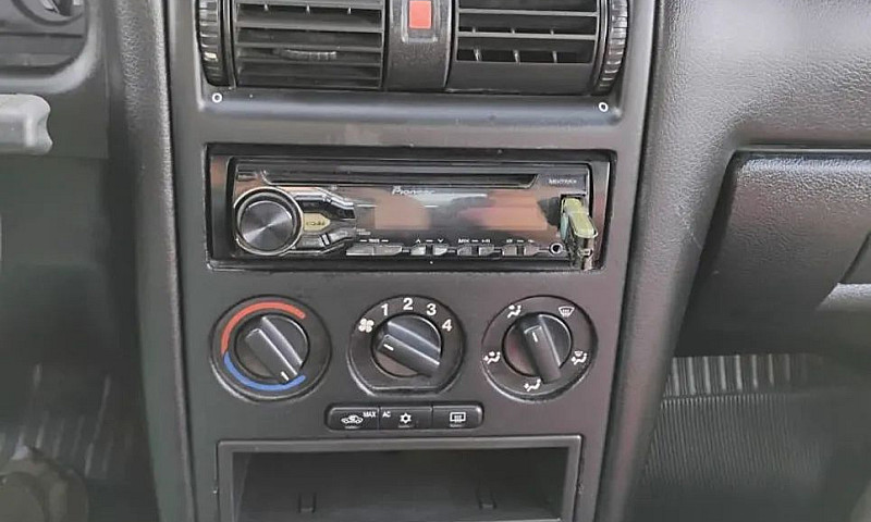 Chevrolet Astra Adva...