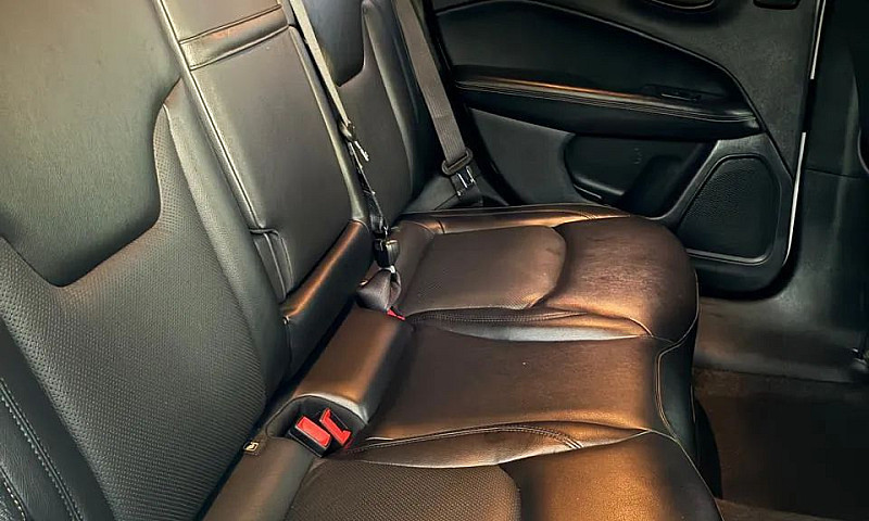 Jeep Compass Longitu...