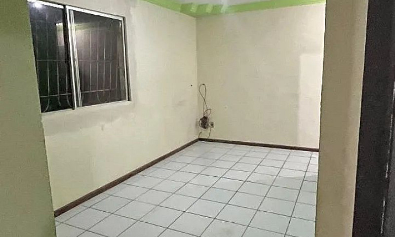 Aluga-Se Apartamento...