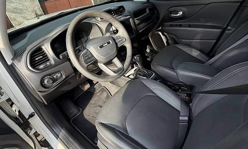 Jeep Renegade Long. ...
