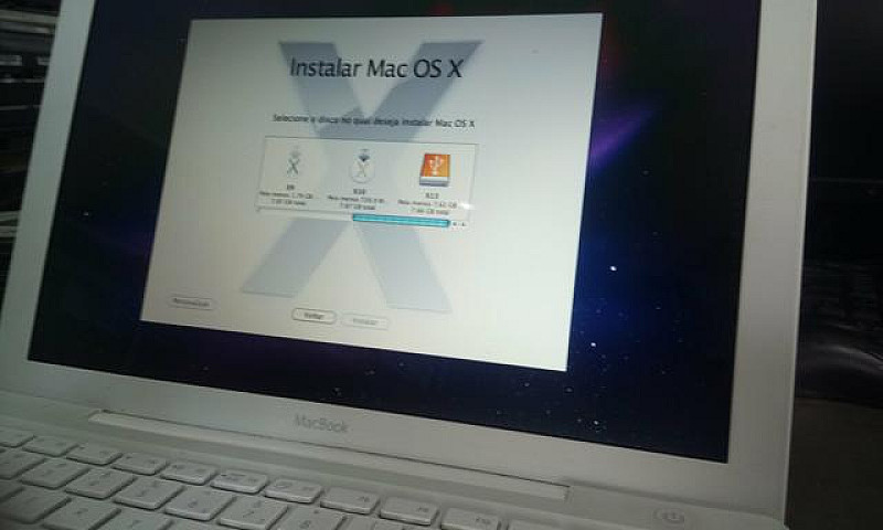 Macbook White 2007...