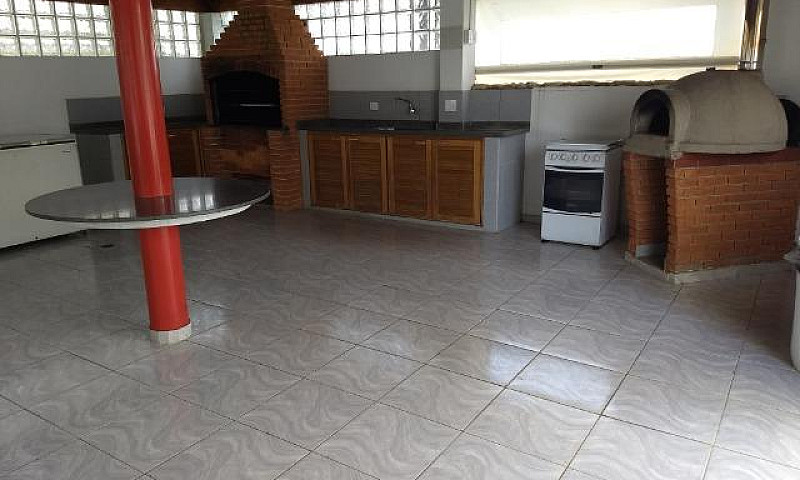 Apartamento Recém Re...
