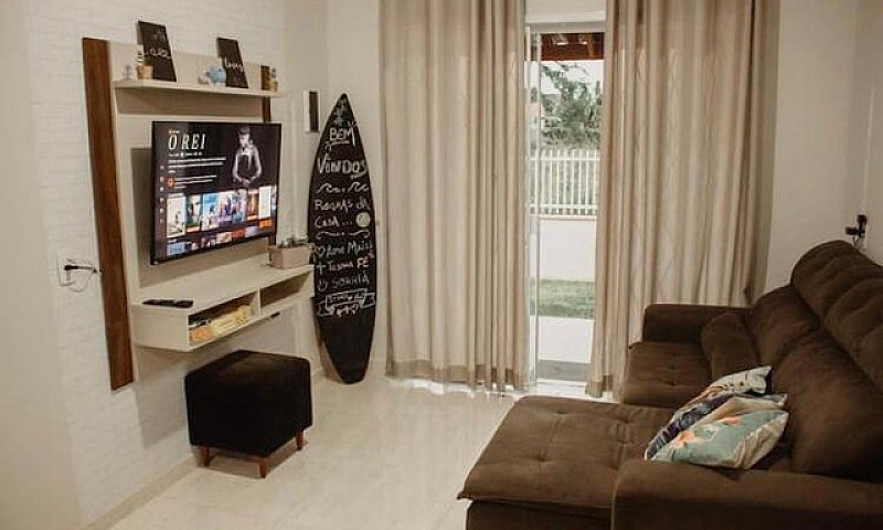 Casa Com 2 Quartos E...