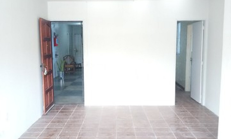 Alugo Apt Em Candeia...