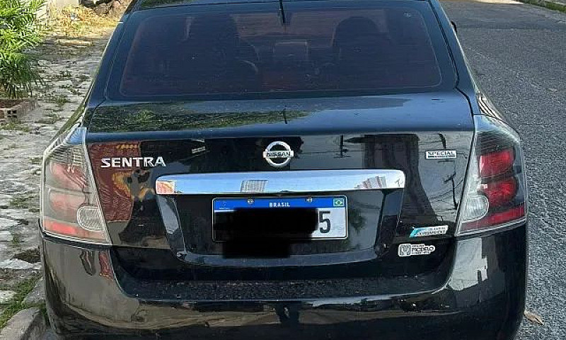 Nissan Sentra Se 2.0...