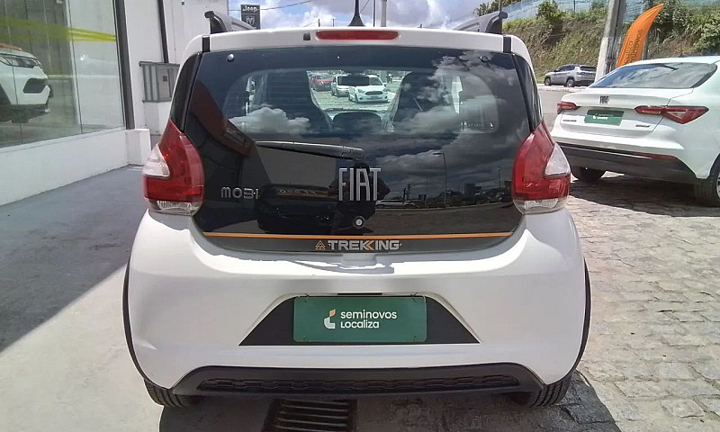 Fiat Mobi Trekking 1...