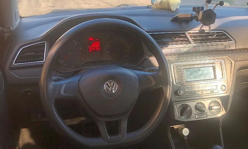 Volkswagen Voyage 1....