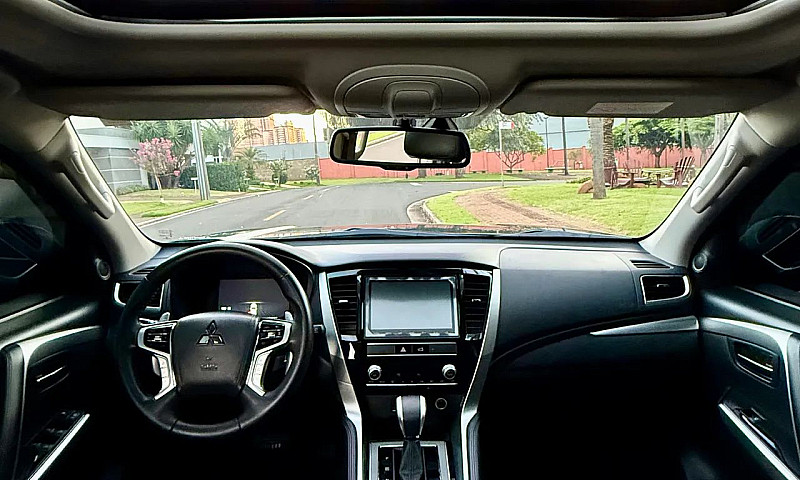 Pajero Sport Hpe-S 2...