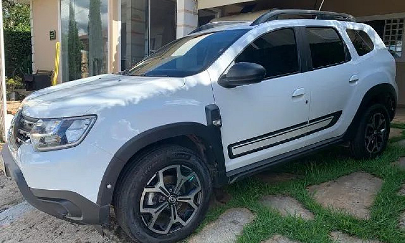 Renault Duster Iconi...