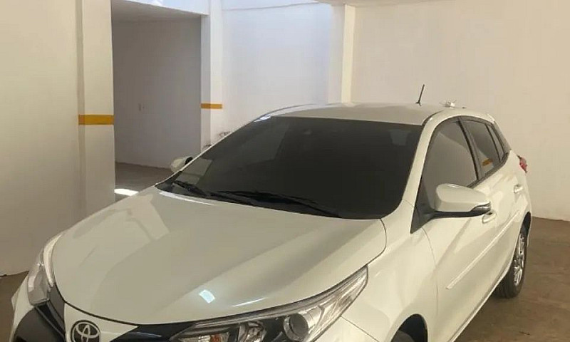 Toyota Yaris Xs 1.5 ...
