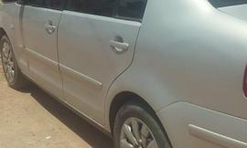 Polo Sedan 2005 R$ 1...