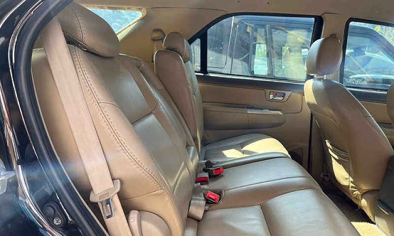 Hilux Sw4 Blindado 2...