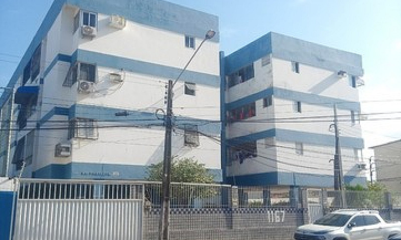 Alugo Apt Em Candeia...