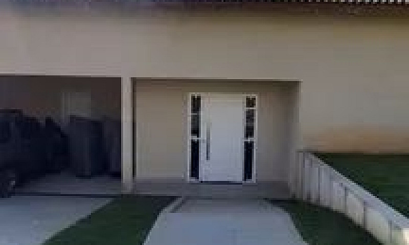 Casa Com 3 Dormitóri...