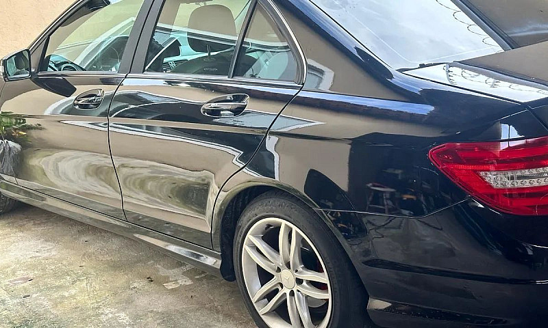 Mercedes-Benz C-180 ...