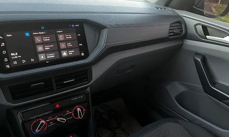 Volkswagen T-Cross 1...