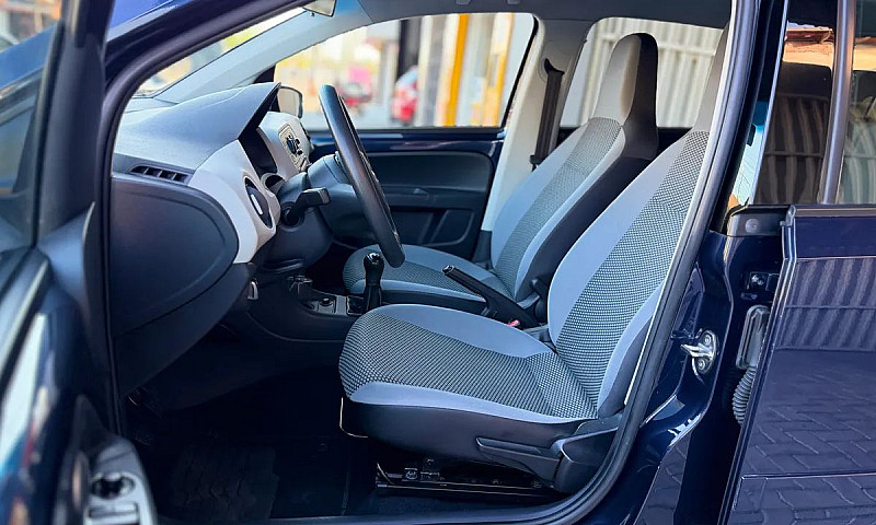 Volkswagen Up! Move ...