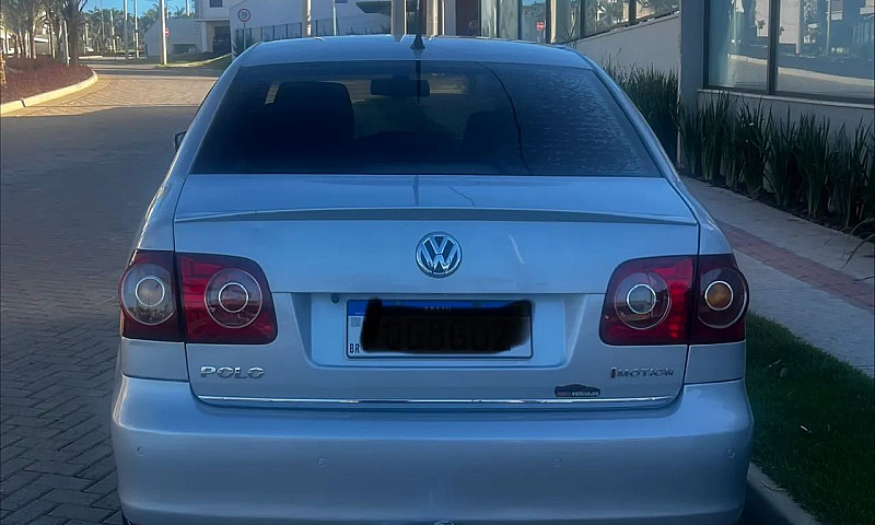 Volkswagen Polo Sed....