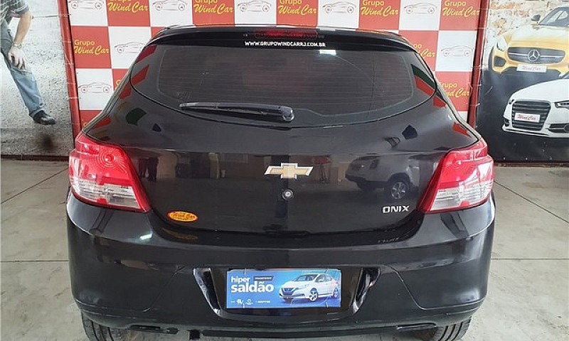 Chevrolet Onix 2016 ...