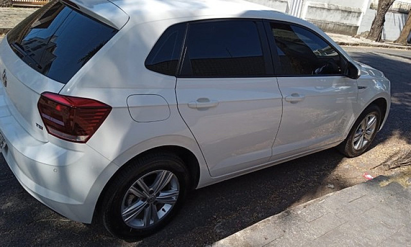 Vendo Polo 2018 Auto...