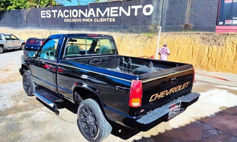 Silverado Dlx Imperd...